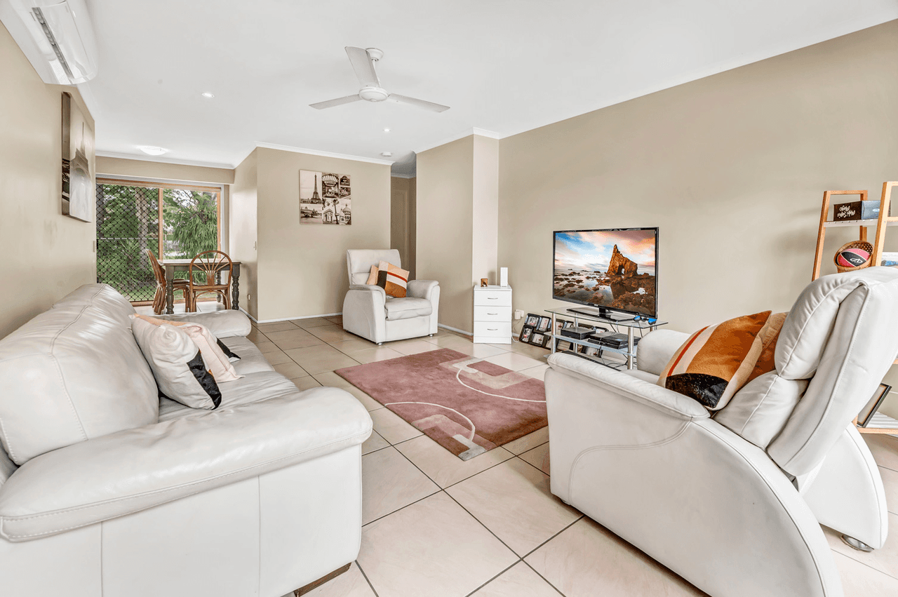 4  Birch Court, OXENFORD, QLD 4210