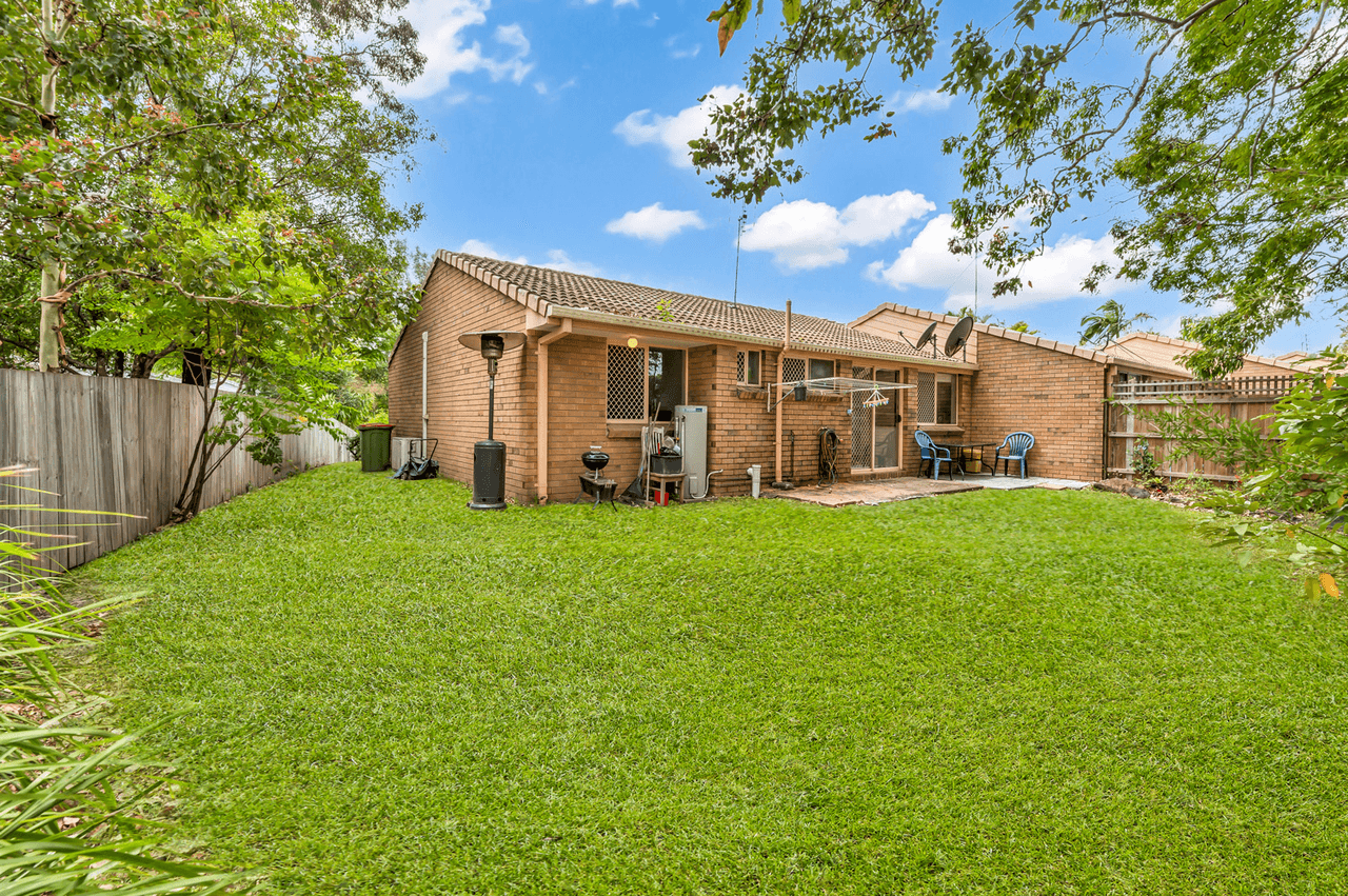 4  Birch Court, OXENFORD, QLD 4210