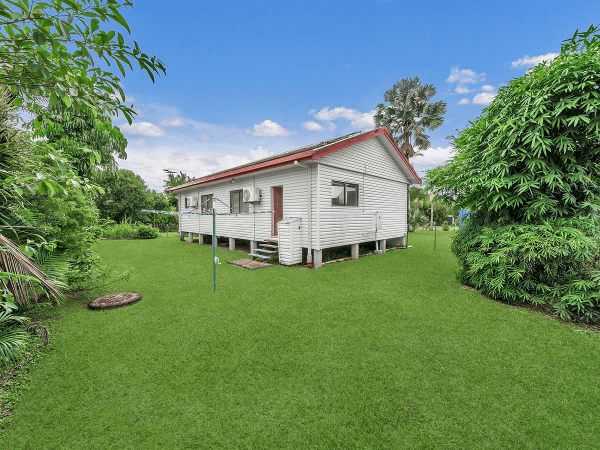 31 Acacia Street, Goondi Bend, QLD 4860