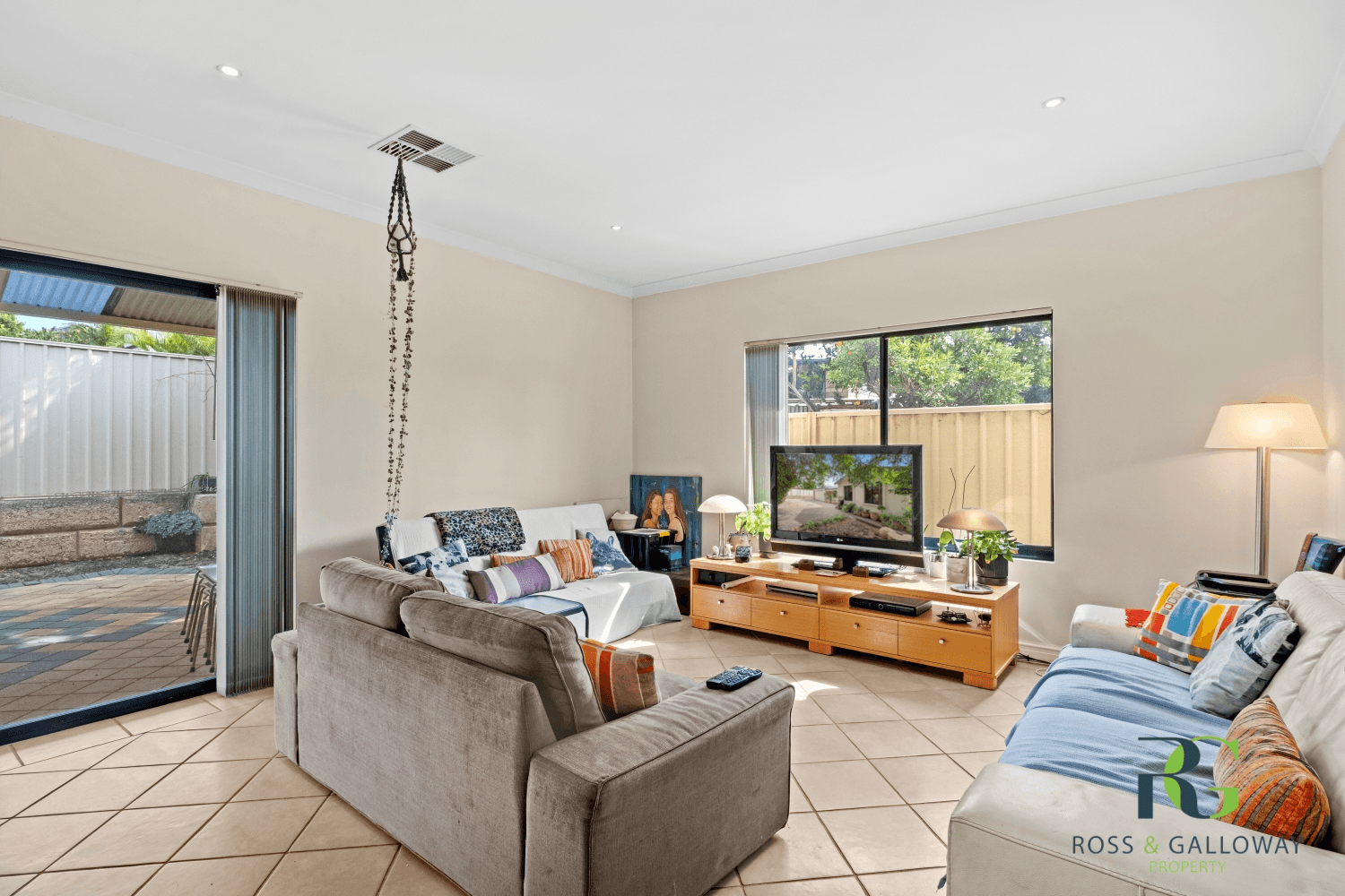 11A Young Street, MELVILLE, WA 6156