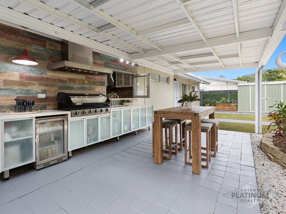 1 Hood Street, TRINITY PARK, QLD 4879