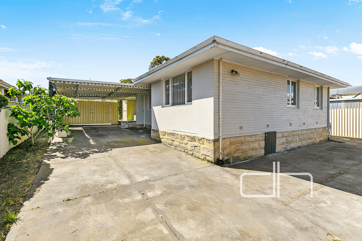 33 Brecknock Way, Girrawheen, WA 6064