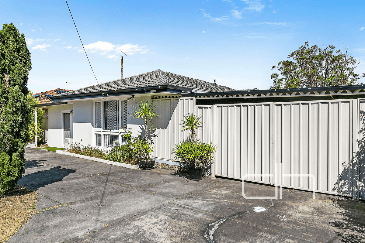 33 Brecknock Way, Girrawheen, WA 6064