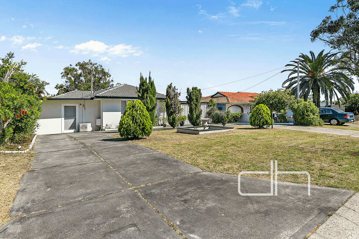 33 Brecknock Way, Girrawheen, WA 6064