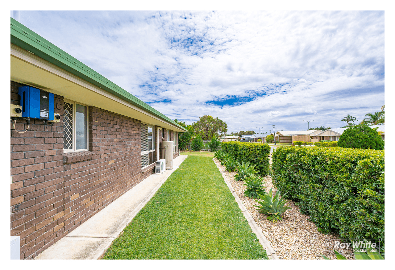 9 Rowe Street, NORMAN GARDENS, QLD 4701