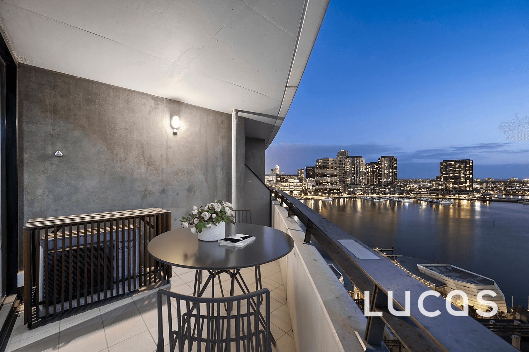 1506/15 Caravel Lane, DOCKLANDS, VIC 3008