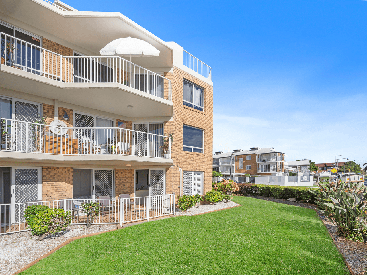 1/155 Wynnum Esplanade, WYNNUM, QLD 4178