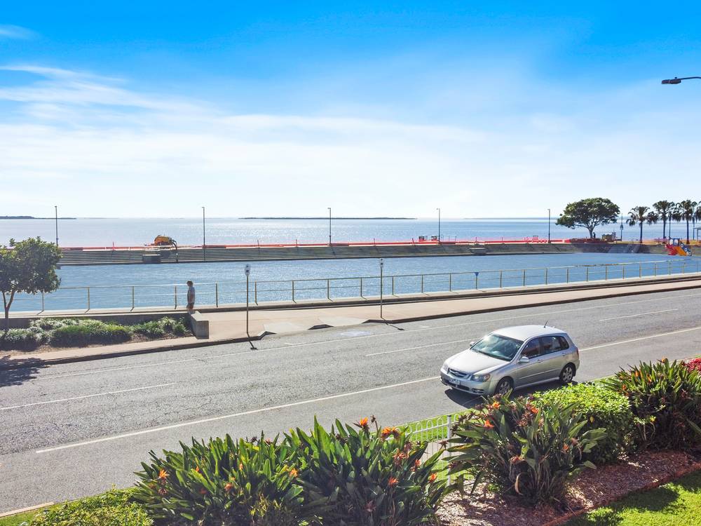 1/155 Wynnum Esplanade, WYNNUM, QLD 4178