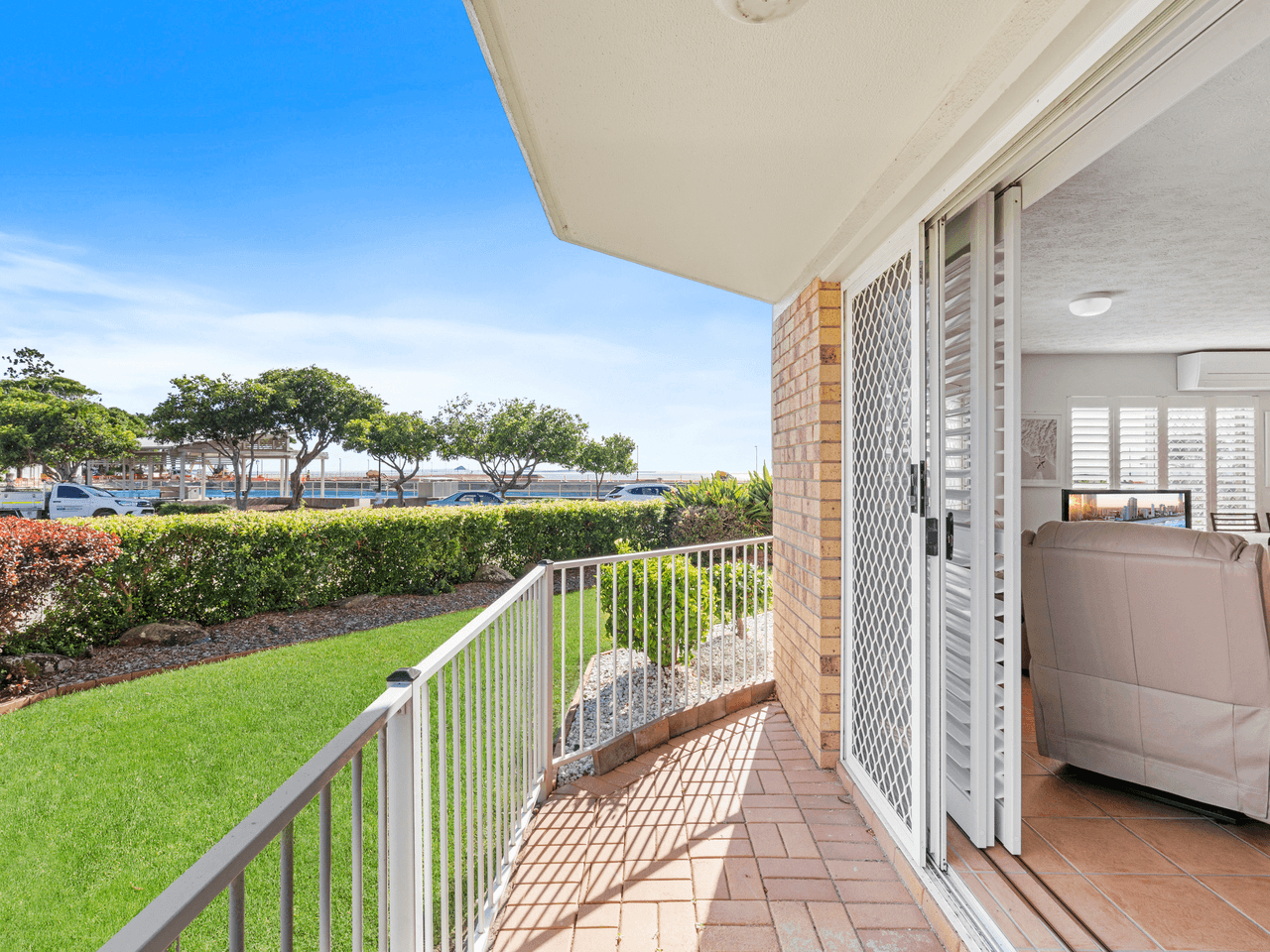 1/155 Wynnum Esplanade, WYNNUM, QLD 4178