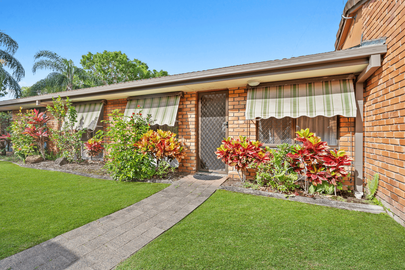 63/172 Barrier Reef Drive, MERMAID WATERS, QLD 4218