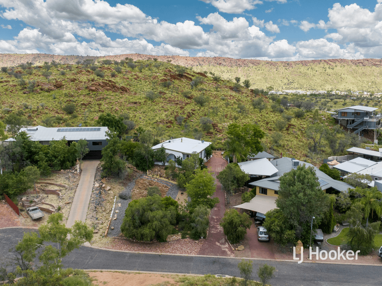 6 Range Crescent, DESERT SPRINGS, NT 0870