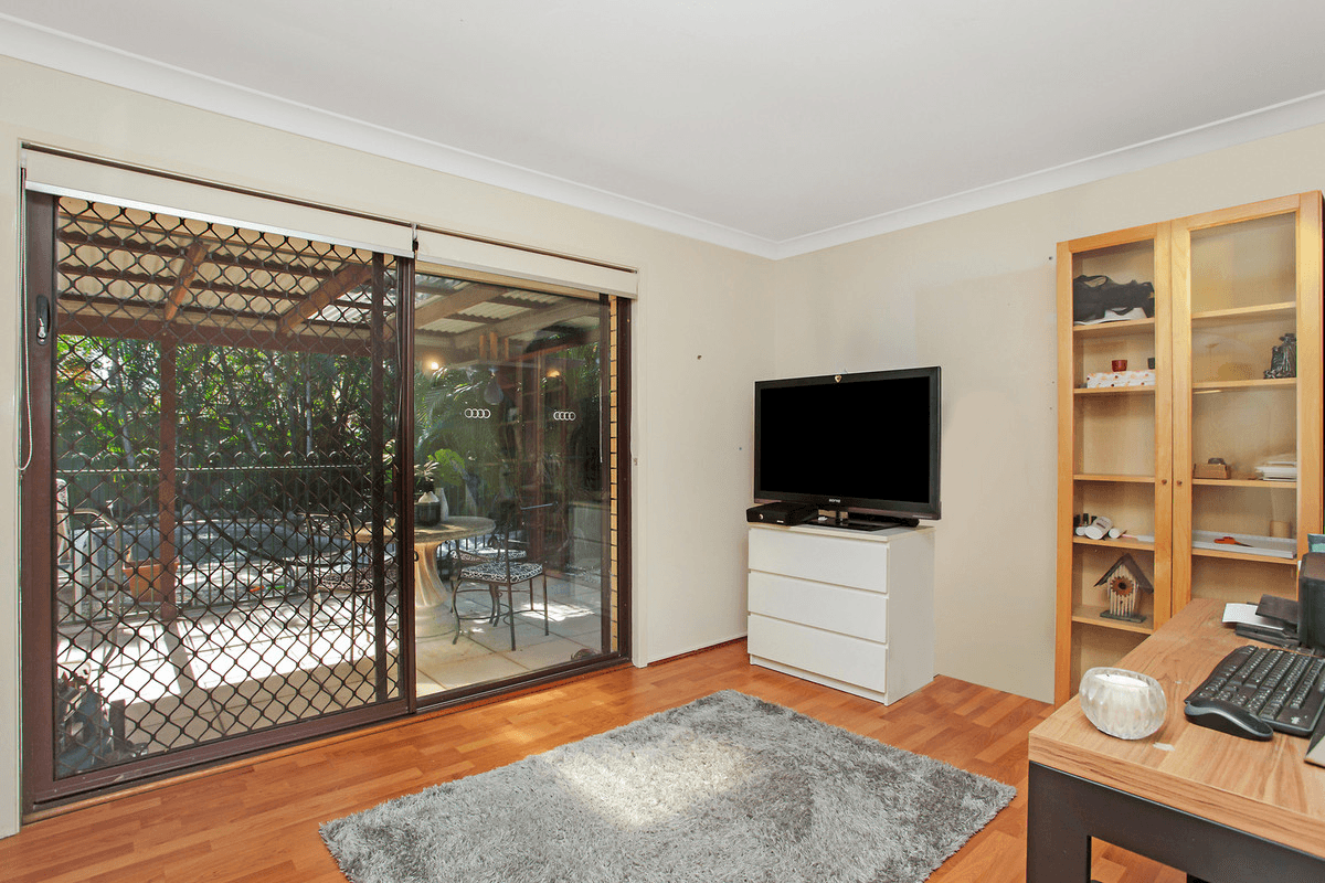 13 Turtle Street, Mermaid Waters, QLD 4218