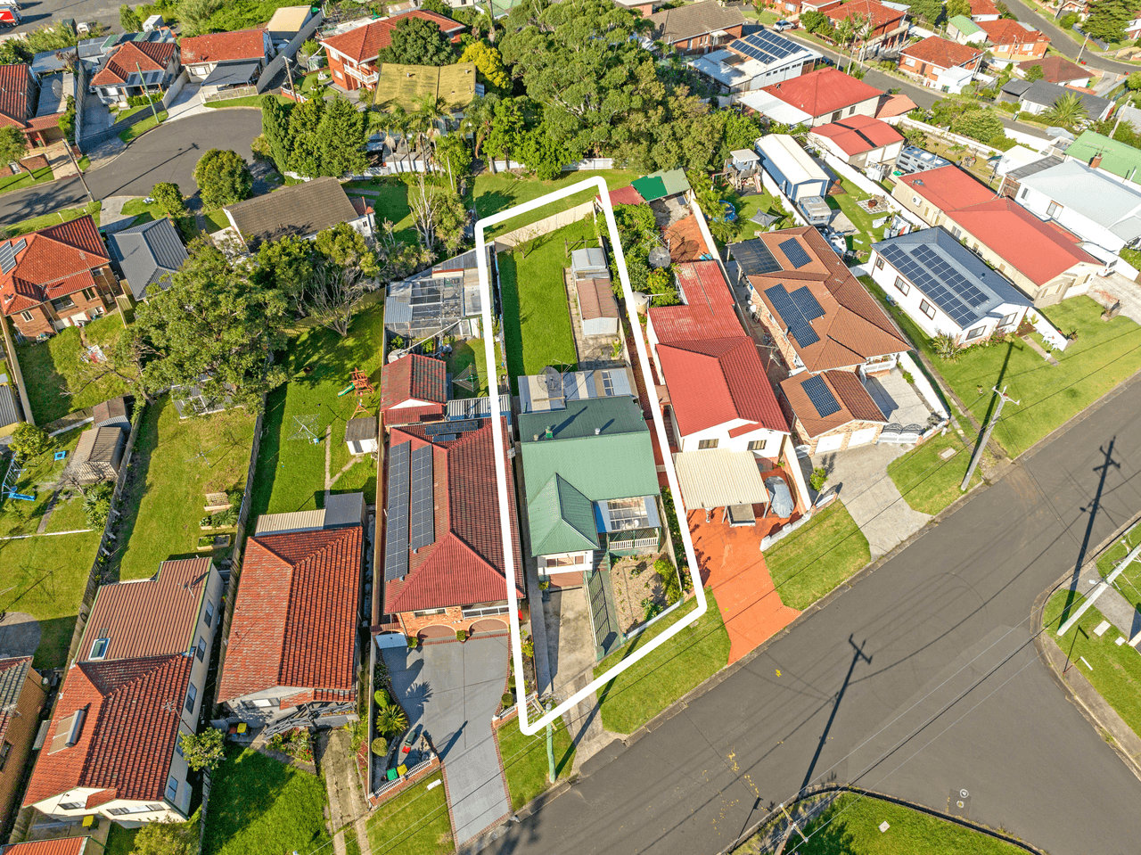 24 Bruce Road, WARRAWONG, NSW 2502