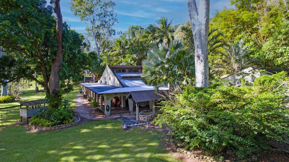 2303 PINE CREEK ROAD, EAST TRINITY, qld 4871