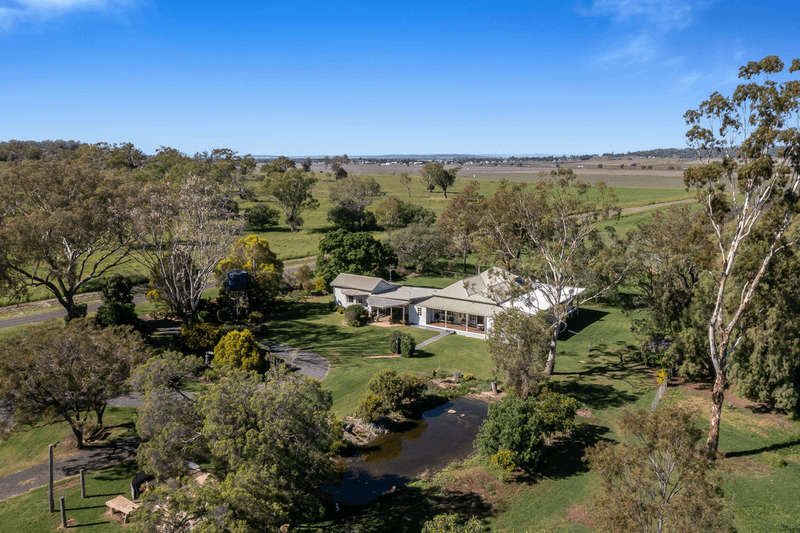 379 Richards Road, JONDARYAN, QLD 4403