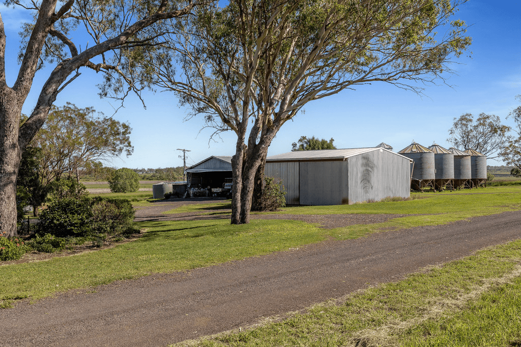 379 Richards Road, JONDARYAN, QLD 4403