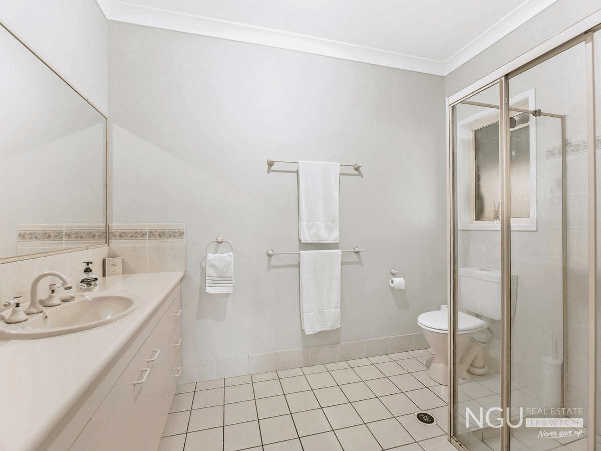 111 Settler Way, KARALEE, QLD 4306