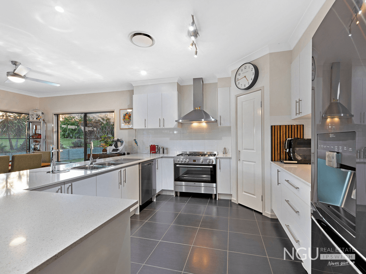 16 Waterfront Drive, Karalee, QLD 4306