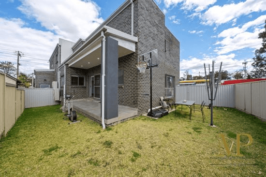 158 Braeside Rd, GREYSTANES, NSW 2145