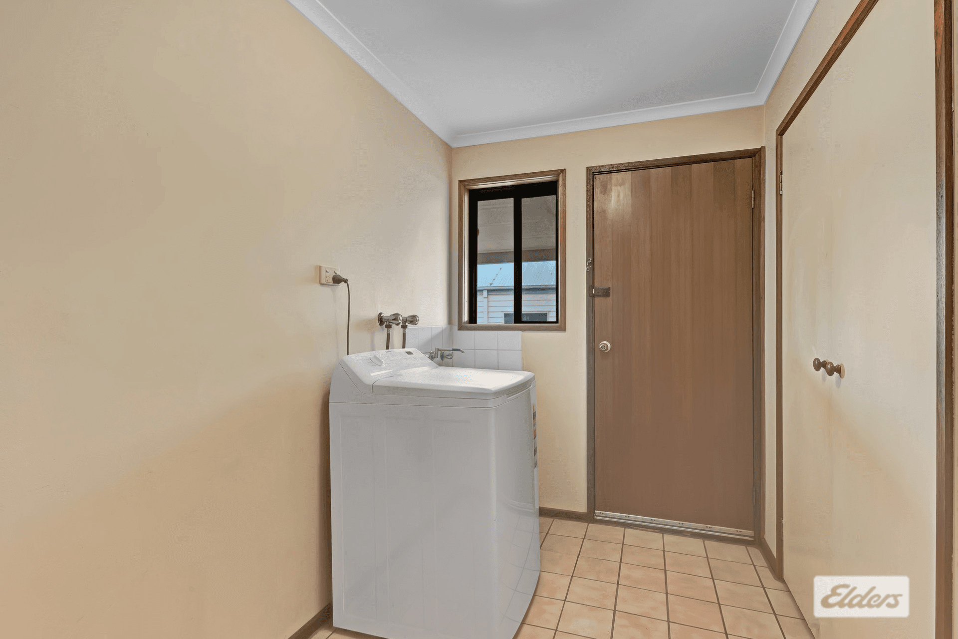 35-37 Larmer Street, Howlong, NSW 2643