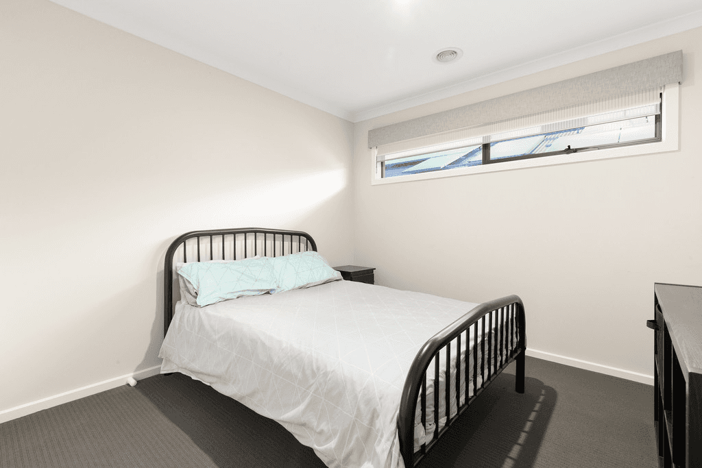 3 Clovelly Way, OFFICER, VIC 3809