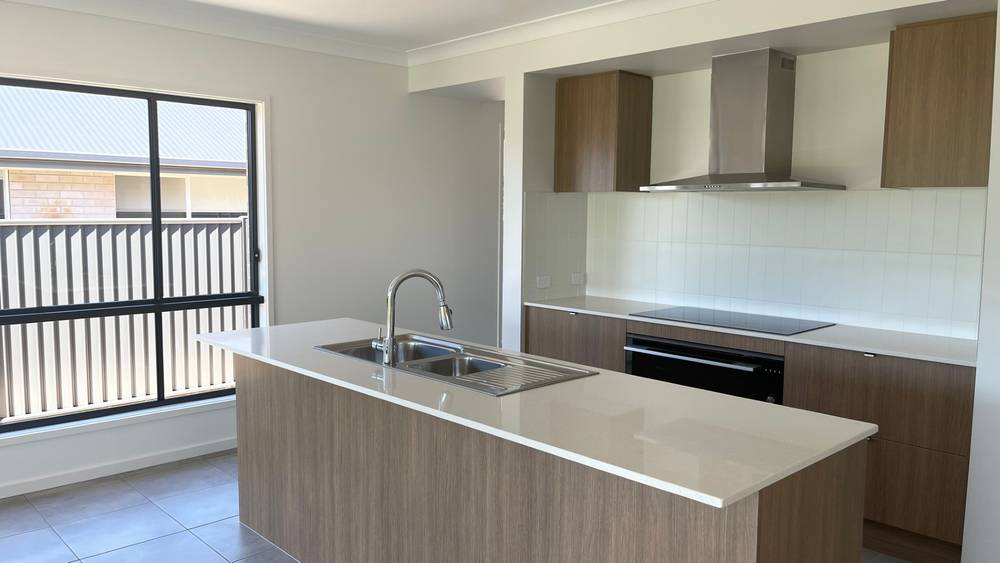 29 Waugh Street, URANGAN, QLD 4655