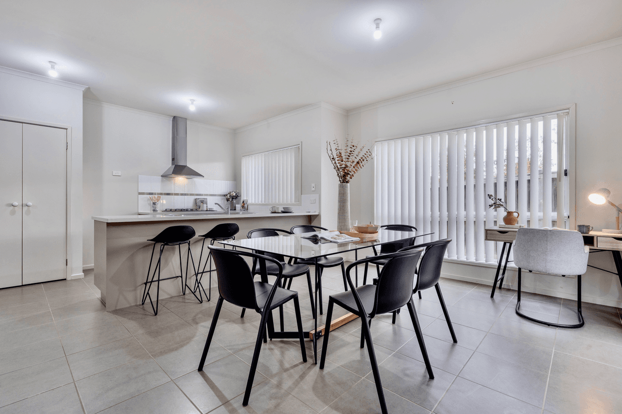12 Herryls Lane, CRAIGIEBURN, VIC 3064