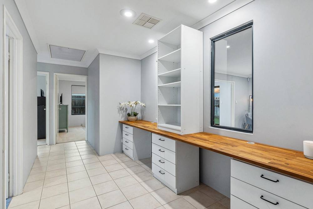 26 Evesham Drive, Ellenbrook, WA 6069