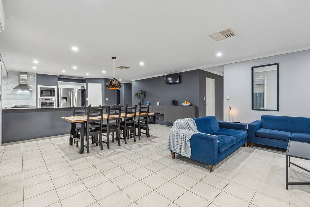 26 Evesham Drive, Ellenbrook, WA 6069