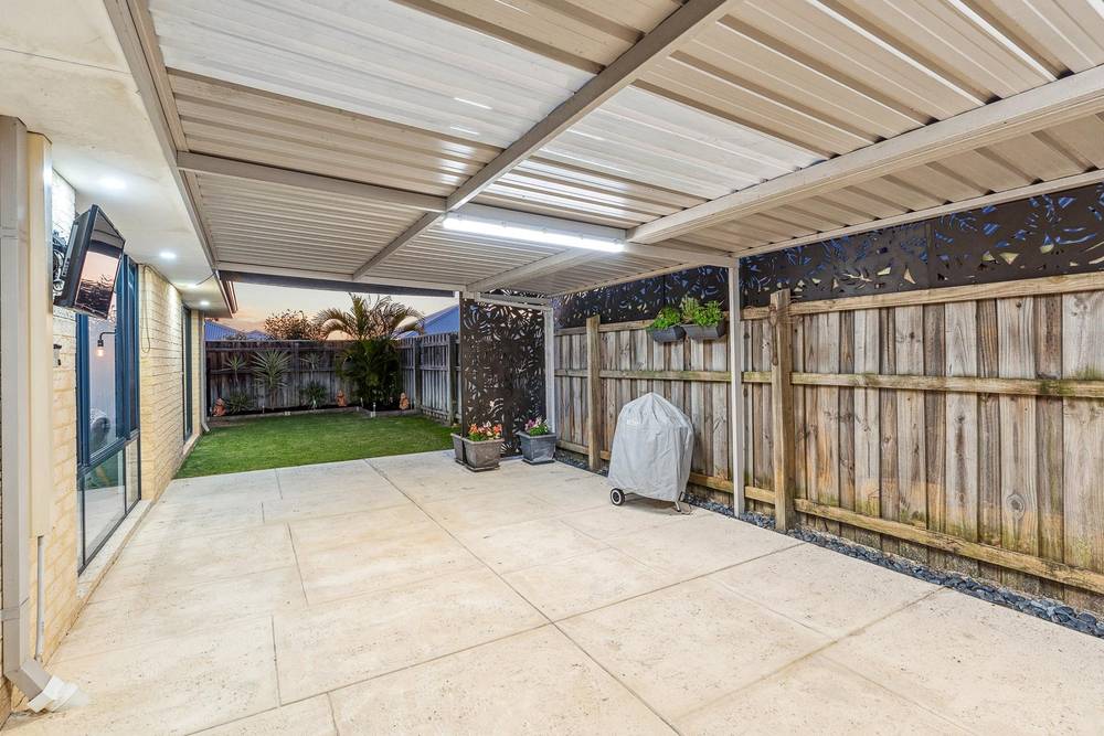 26 Evesham Drive, Ellenbrook, WA 6069
