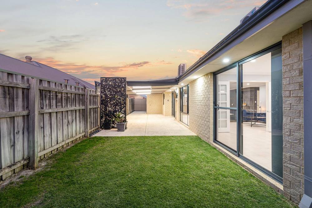 26 Evesham Drive, Ellenbrook, WA 6069