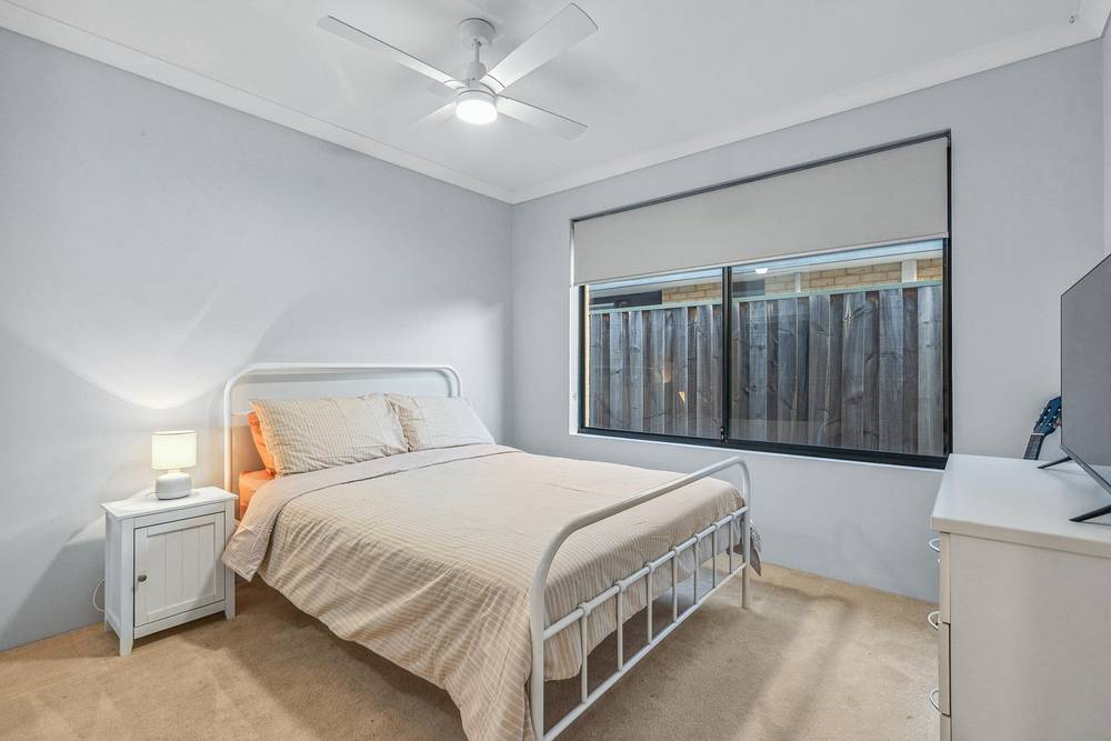 26 Evesham Drive, Ellenbrook, WA 6069