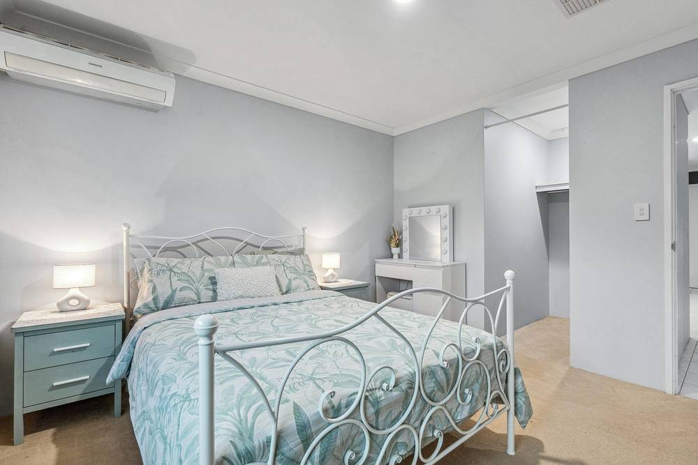 26 Evesham Drive, Ellenbrook, WA 6069