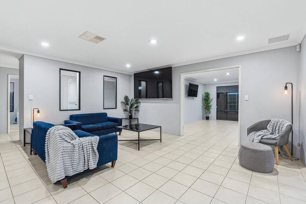 26 Evesham Drive, Ellenbrook, WA 6069