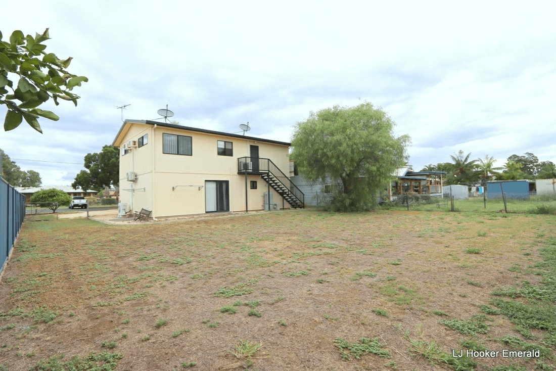 105 Harris Street, EMERALD, QLD 4720