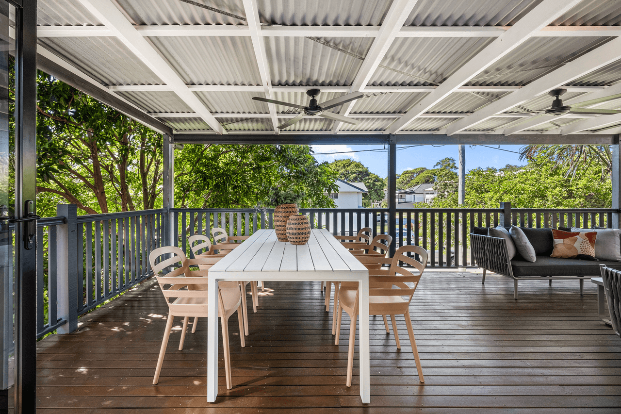 4 Duff Street, WAVELL HEIGHTS, QLD 4012