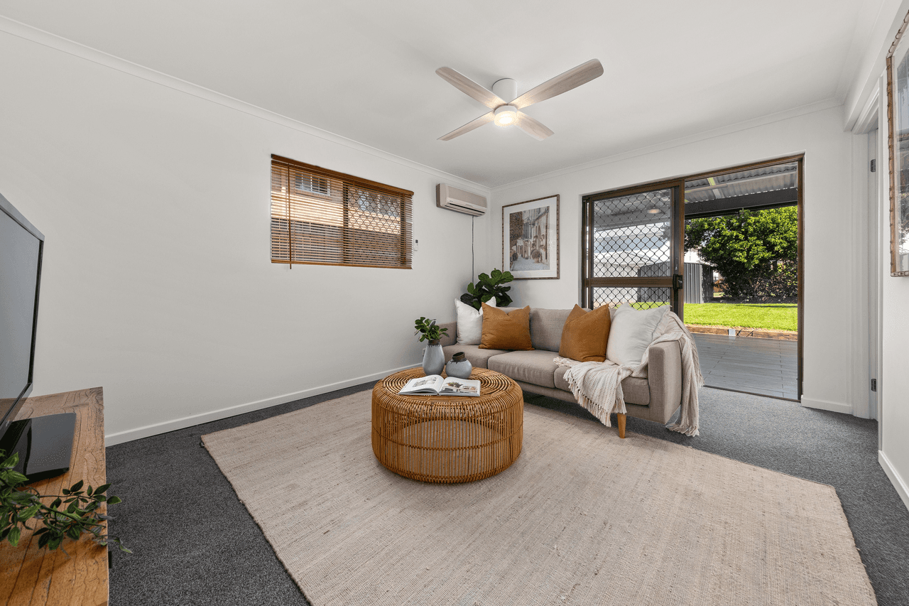 4 Duff Street, WAVELL HEIGHTS, QLD 4012