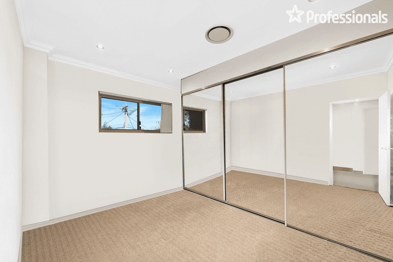 9 Lewis Street, South Wentworthville, NSW 2145