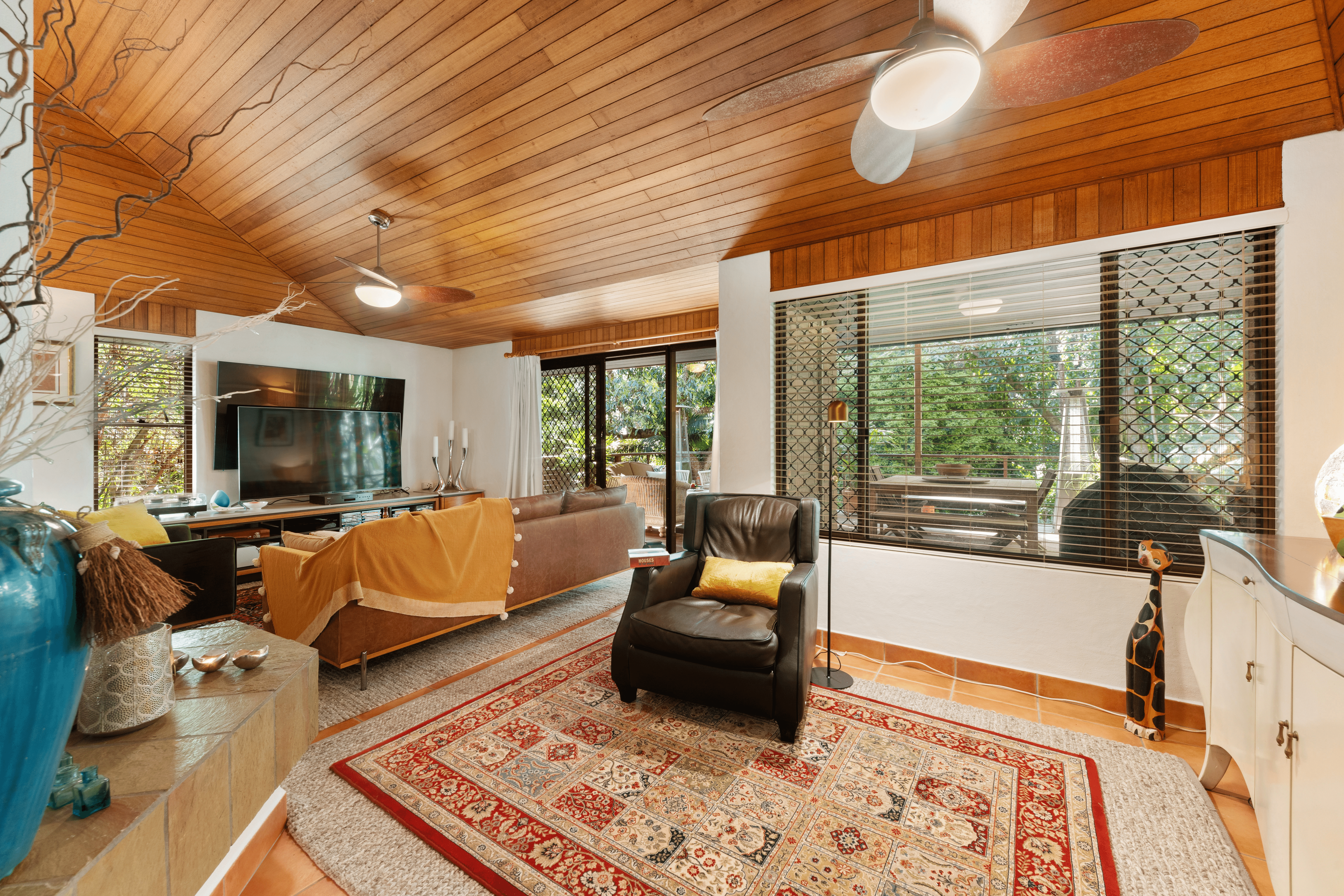 68-70 Freemont Drive, TAMBORINE MOUNTAIN, QLD 4272