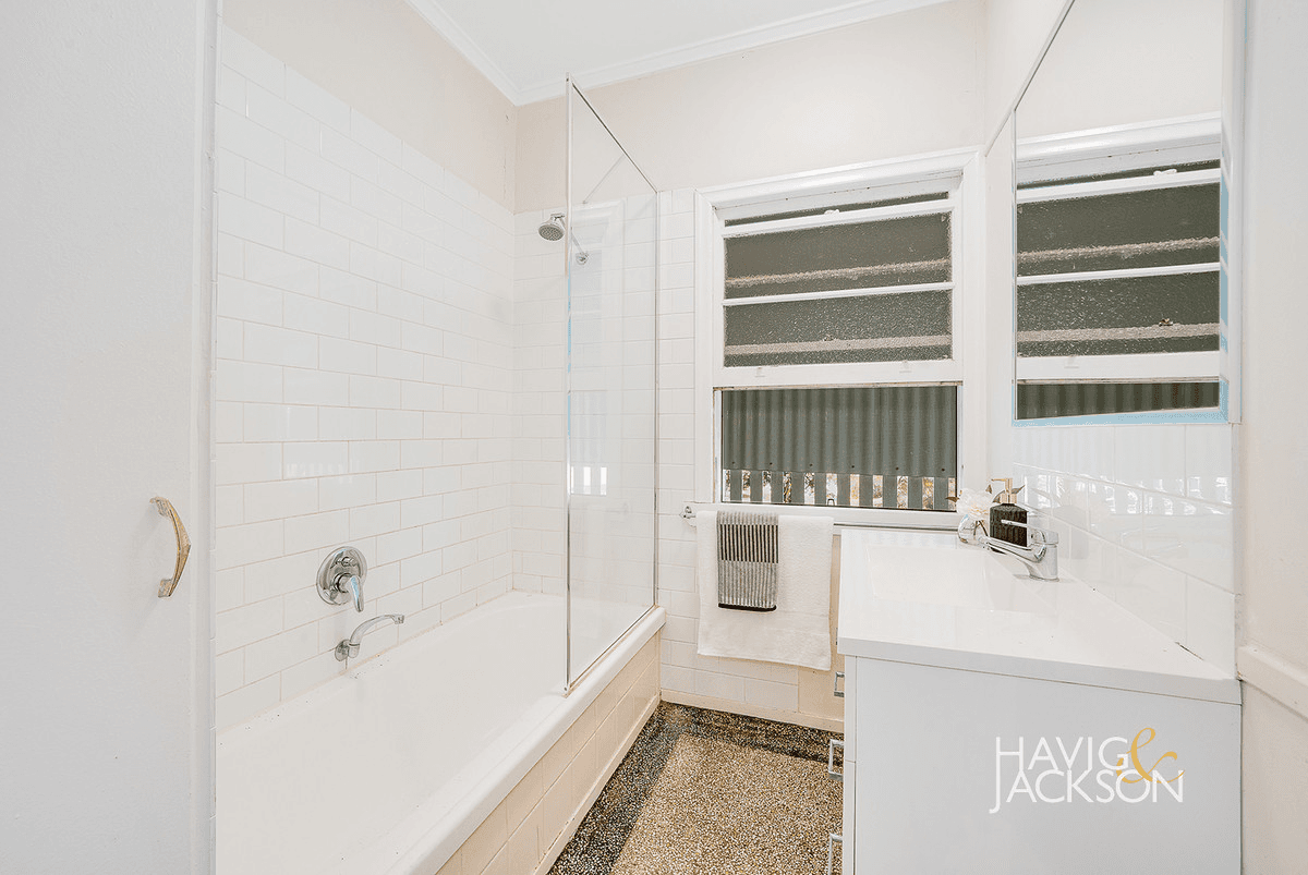 24 Apperley Street, BANYO, QLD 4014