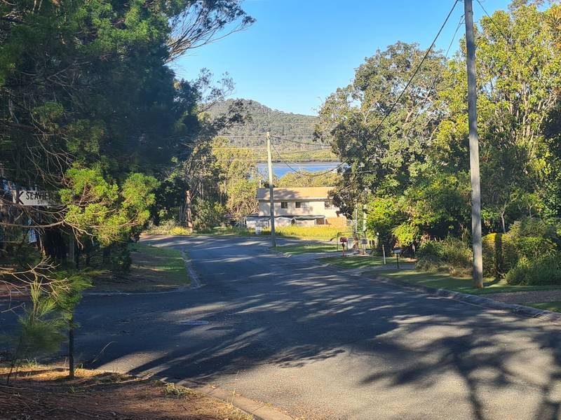 26 SEAVIEW Street, RUSSELL ISLAND, QLD 4184