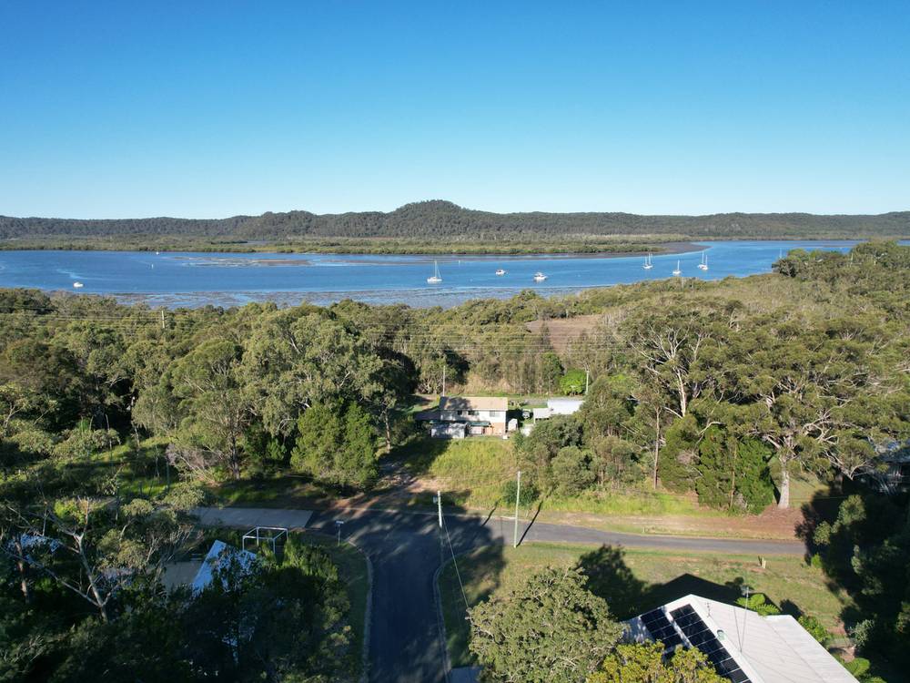26 SEAVIEW Street, RUSSELL ISLAND, QLD 4184