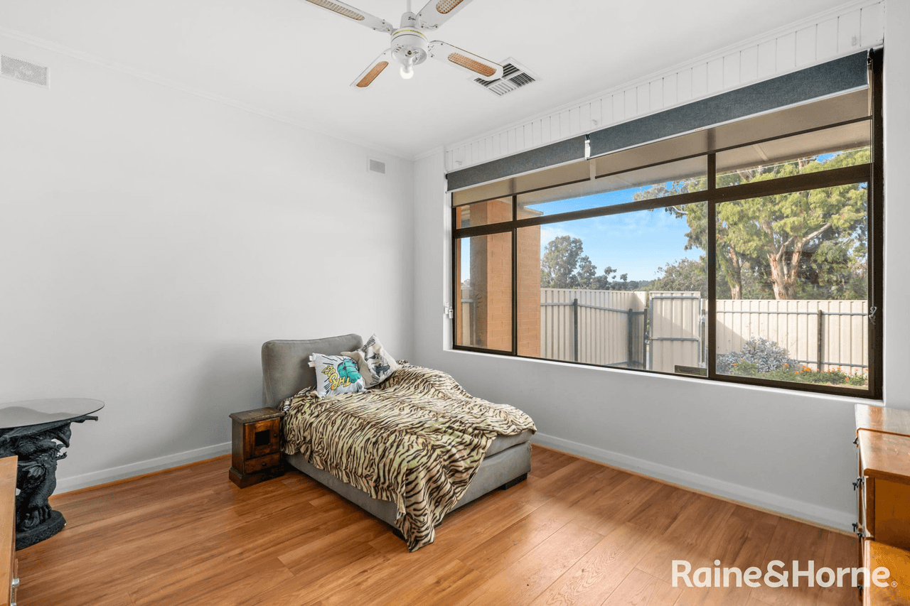 27 Holly Rise, HACKHAM WEST, SA 5163