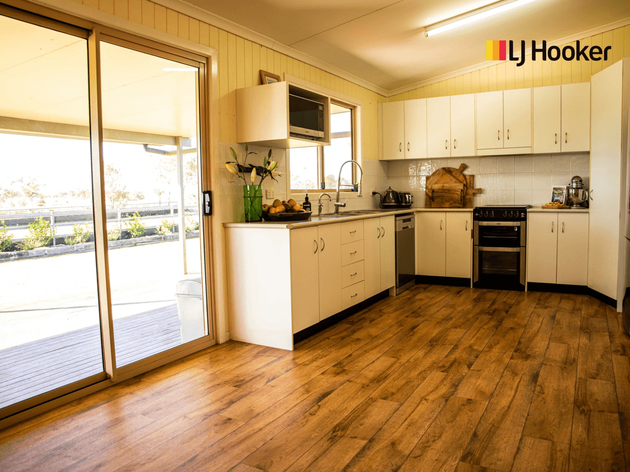 130 Woodside Road, ROMA, QLD 4455