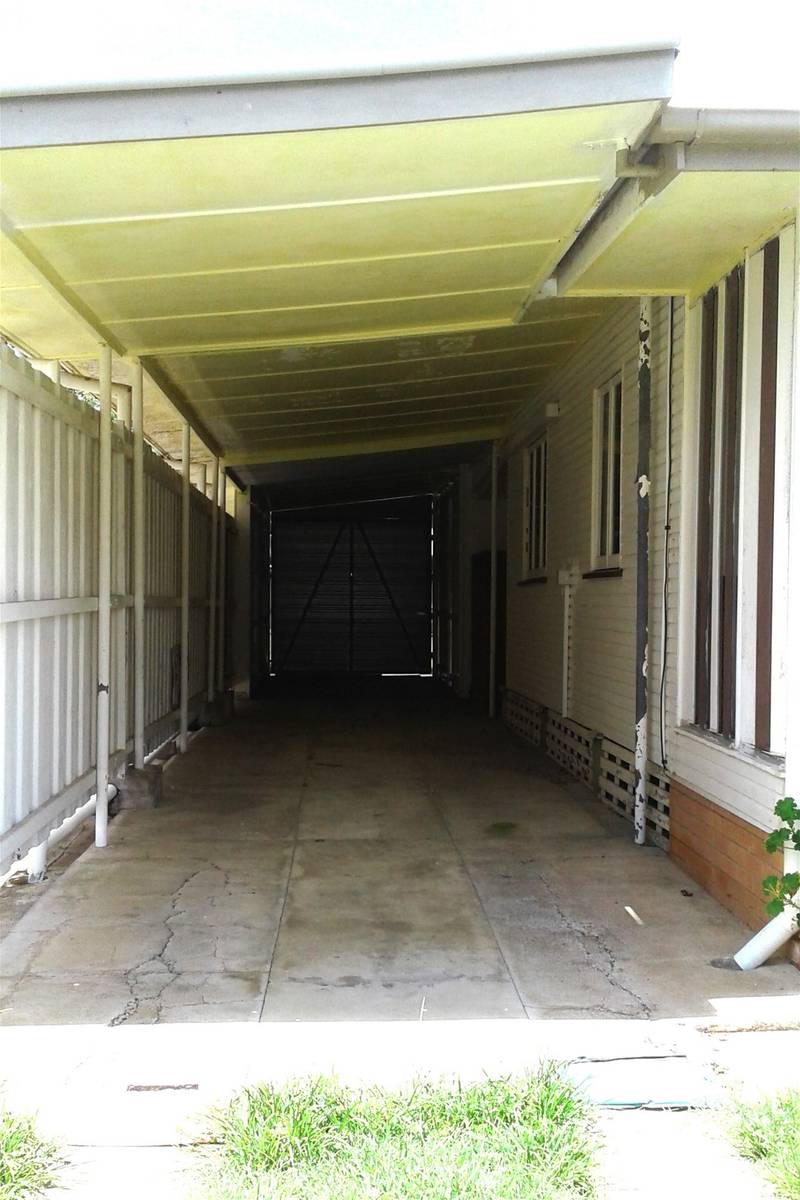 49 Vivian, EASTERN HEIGHTS, QLD 4305