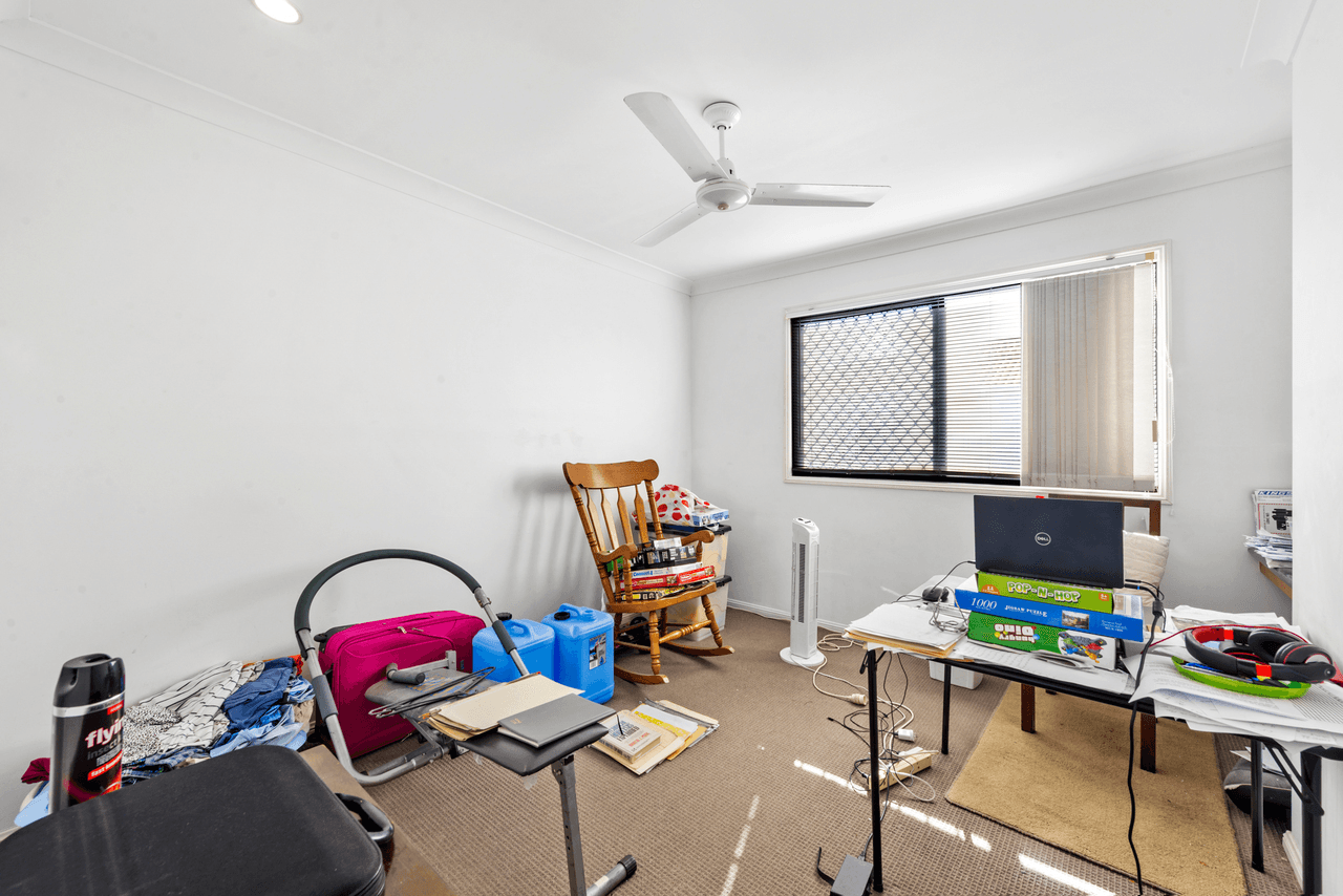 2/4 Scenic Avenue, BENOWA, QLD 4217