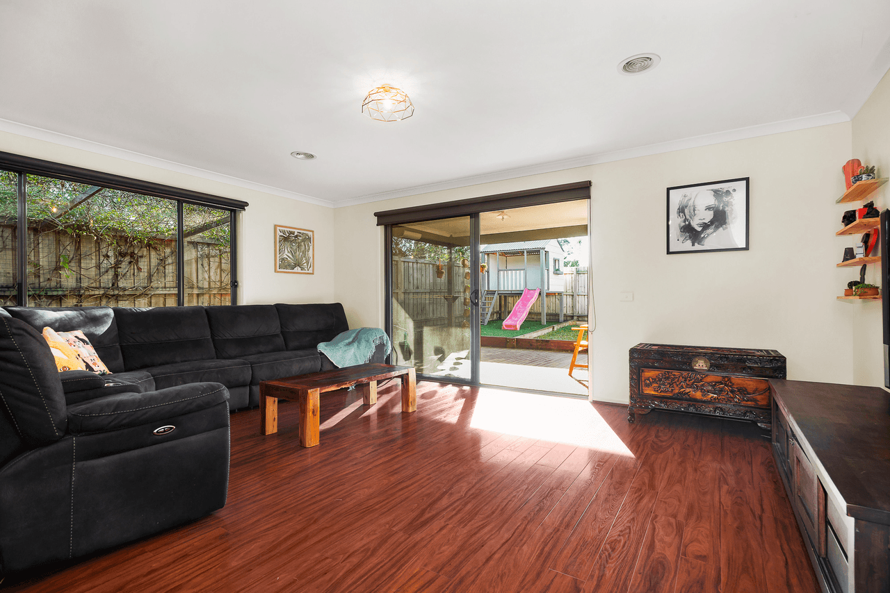 15 Travertine Crescent, DOREEN, VIC 3754