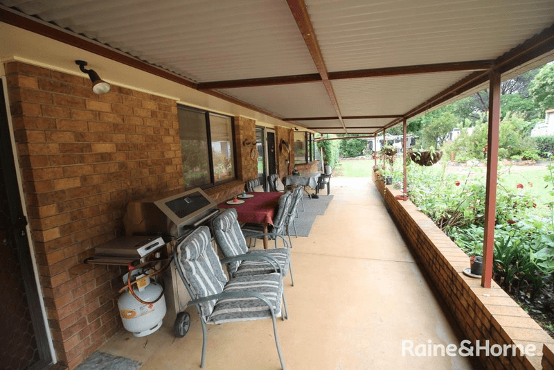 2 Tarong Drive, KINGAROY, QLD 4610