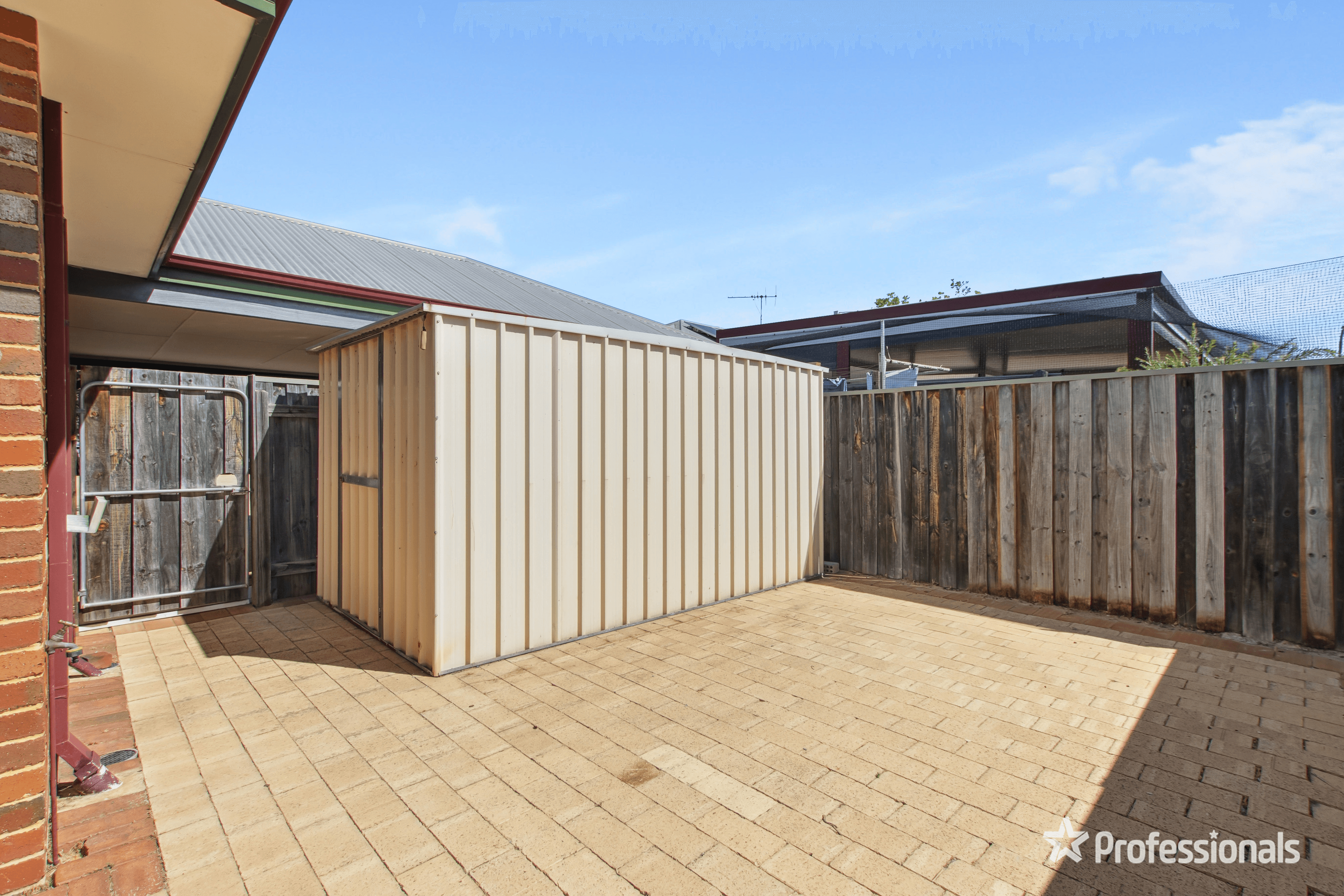 3/18 Burlington Street, ST JAMES, WA 6102