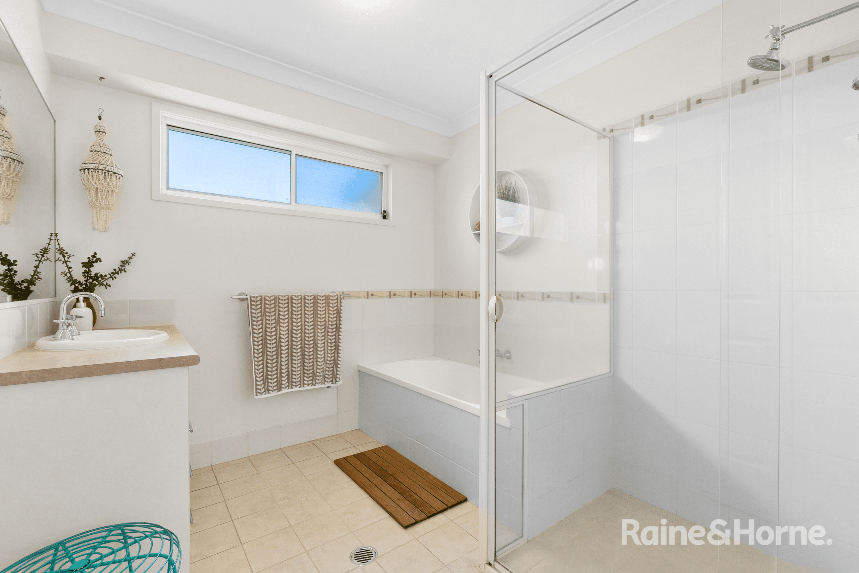 32 Lennox Circuit, POTTSVILLE, NSW 2489